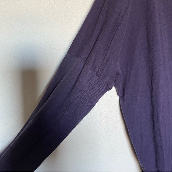 Velvet by Graham & Spencer Henley (B) - Picture 2 of 7